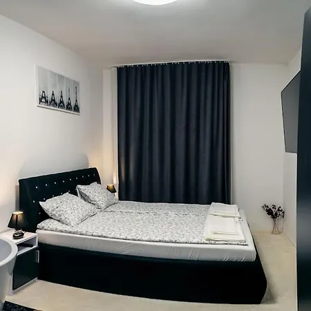 Puespoek Flat Szeged