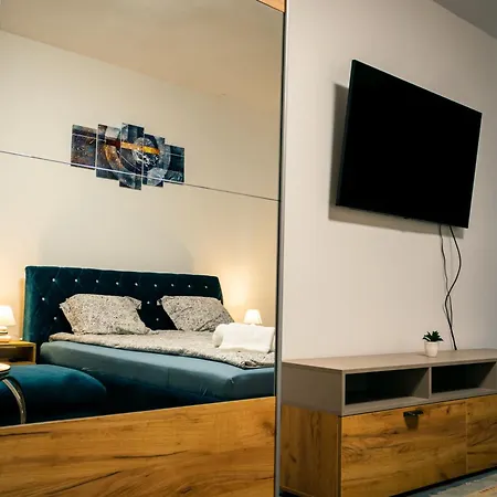 Puespoek Flat *